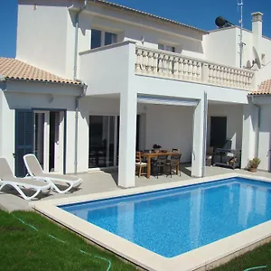 https://casa-aina.allmallorcahotels.com