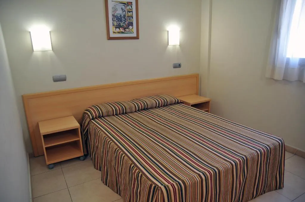 Hotel Blauet El Prat de Llobregat 0*,